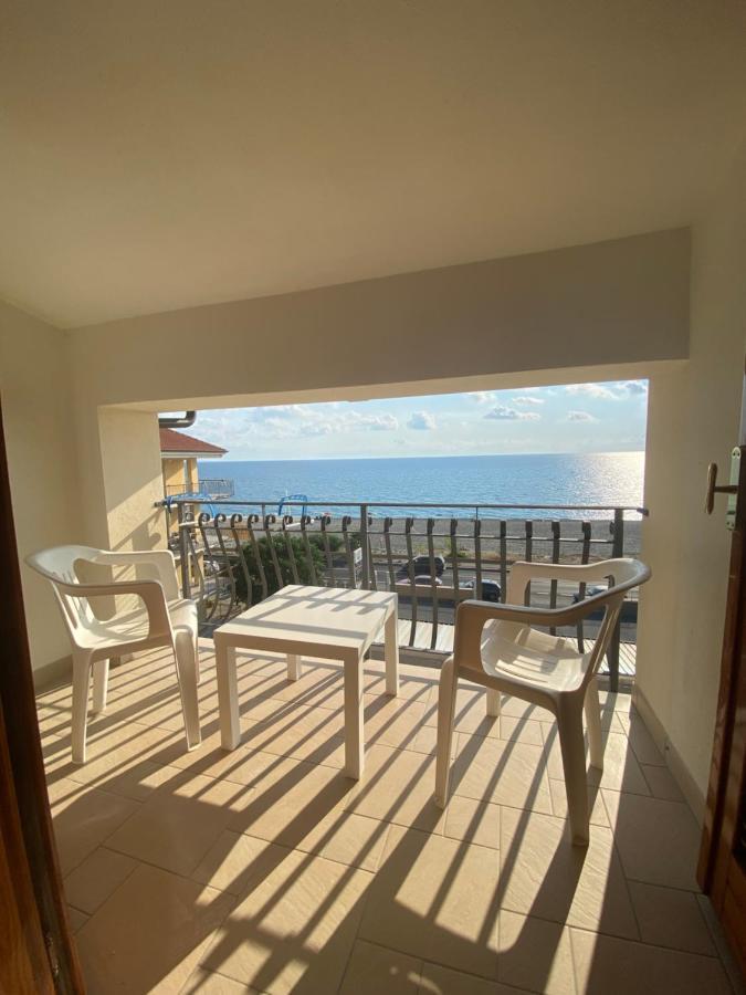 Vista Al Tramonto B&B Falerna Luaran gambar